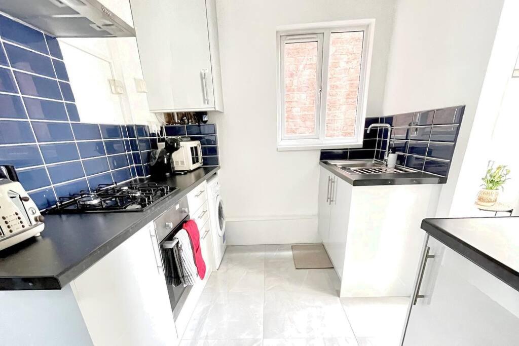 Apartment Modern 2 Bed Flat In Moseley