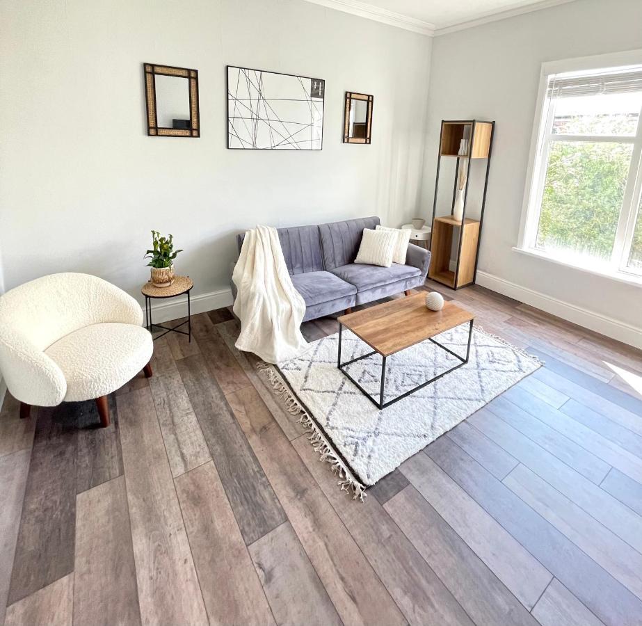 Apartment Modern 2 Bed Flat In Moseley Birmingham